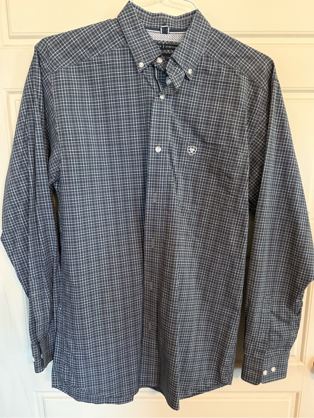 Ariat Men's Pro Series Fitted Stretch Blue Plaid Button-Down Shirt